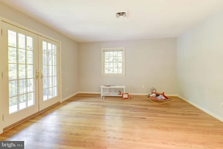 3857 Rixey St N, Arlington, Virginia 22207