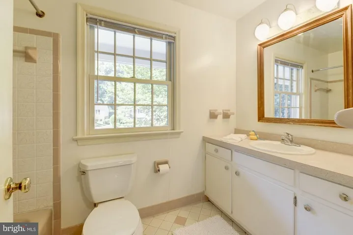 3857 Rixey St N, Arlington, Virginia 22207