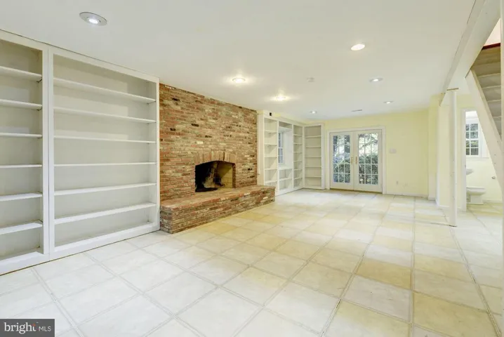 3857 Rixey St N, Arlington, Virginia 22207