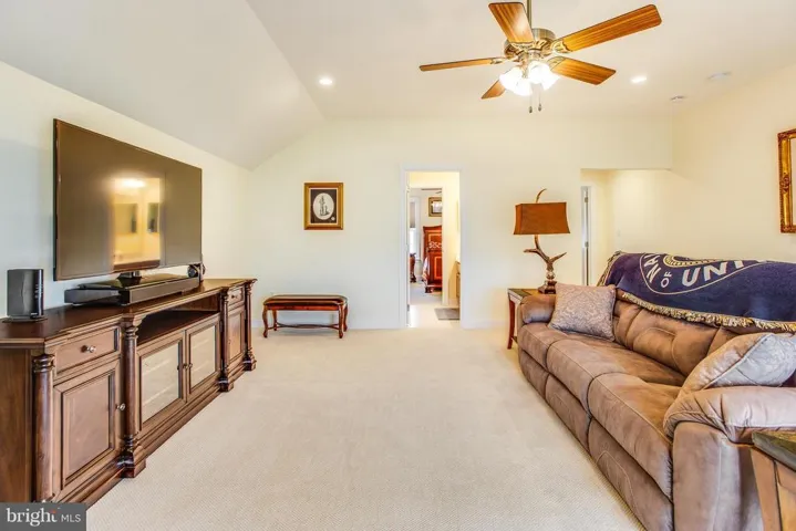 12616 Old Guard Ct, Fredericksburg, Virginia 22407
