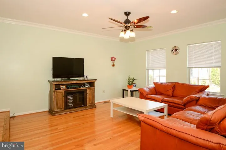 6849 Kerrywood Cir, Centreville, Virginia 20121