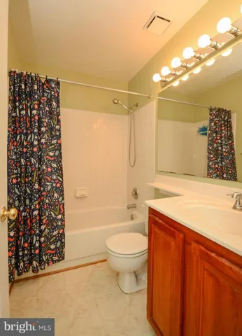 6849 Kerrywood Cir, Centreville, Virginia 20121