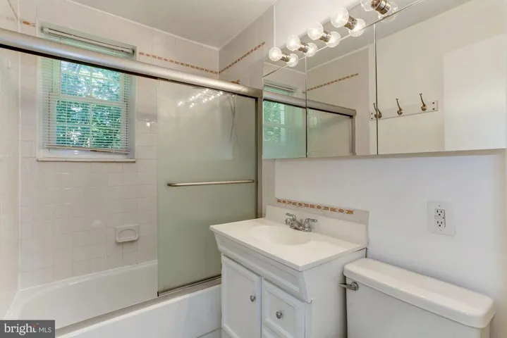 4645b 28th Rd S #b, Arlington, Virginia 22206