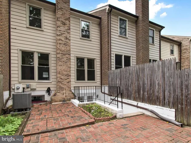 7723 Bristol Square Ct, Springfield, Virginia 22153