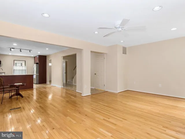 7723 Bristol Square Ct, Springfield, Virginia 22153