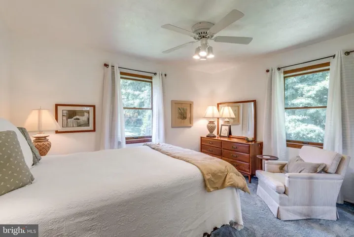 18 Jefferson Dr, Sterling, Virginia 20165
