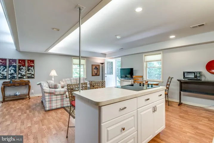 18 Jefferson Dr, Sterling, Virginia 20165
