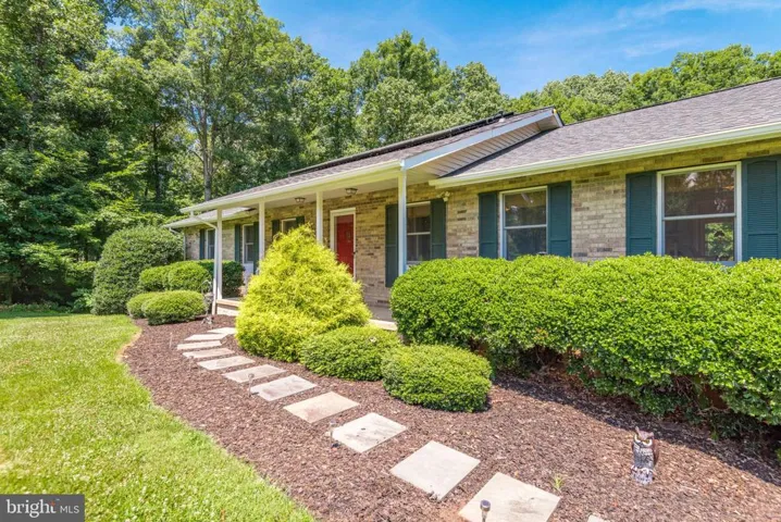 18 Jefferson Dr, Sterling, Virginia 20165