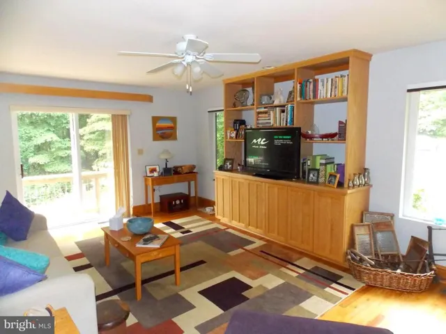 3687 Buck Mountain Rd, Front Royal, Virginia 22630