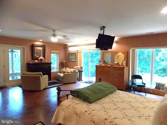 3687 Buck Mountain Rd, Front Royal, Virginia 22630
