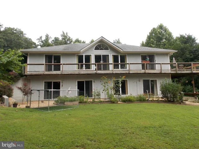 3687 Buck Mountain Rd, Front Royal, Virginia 22630