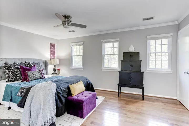 5752 Heritage Hill Dr, Alexandria, Virginia 22310