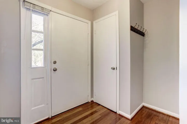 5752 Heritage Hill Dr, Alexandria, Virginia 22310