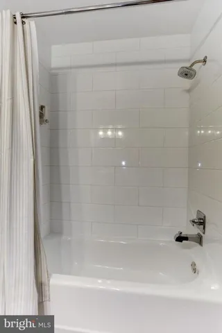 5752 Heritage Hill Dr, Alexandria, Virginia 22310
