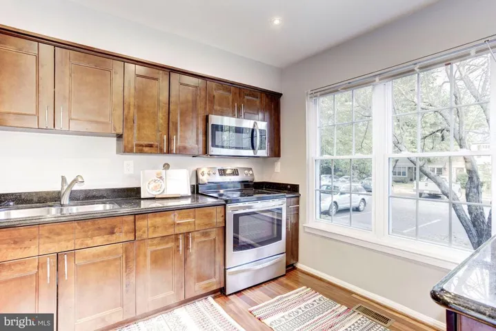 5752 Heritage Hill Dr, Alexandria, Virginia 22310
