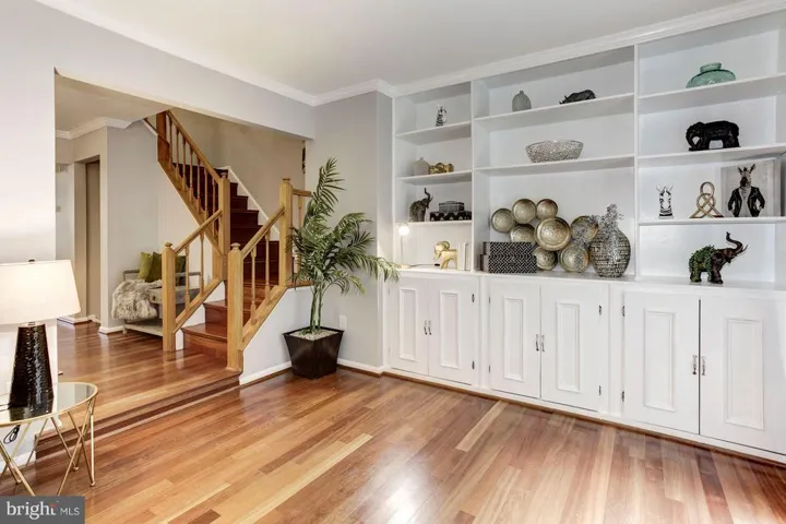 5752 Heritage Hill Dr, Alexandria, Virginia 22310