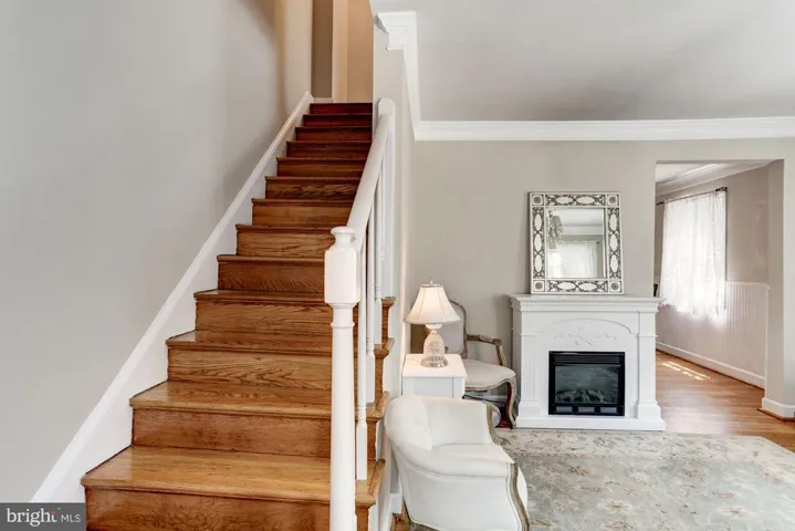 327 Ashby St, Alexandria, Virginia 22305
