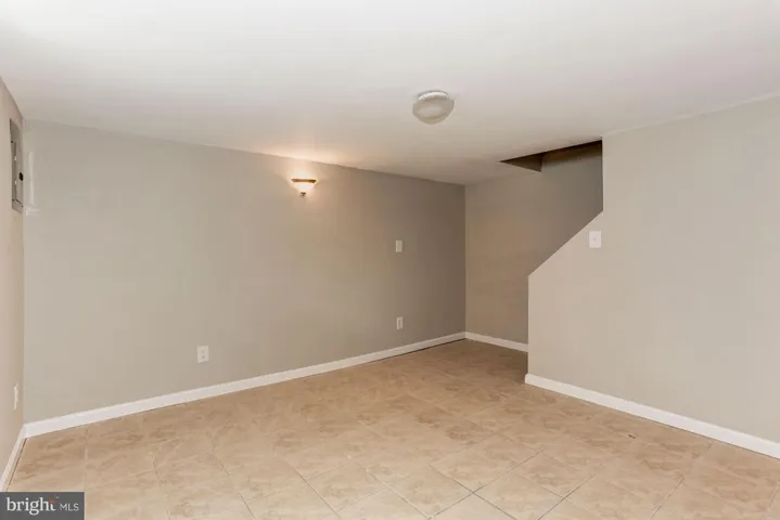 327 Ashby St, Alexandria, Virginia 22305