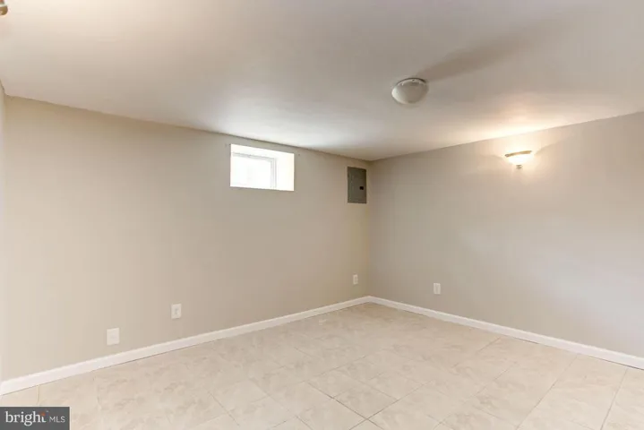 327 Ashby St, Alexandria, Virginia 22305