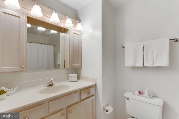 4203 Vicki Ct, Alexandria, Virginia 22312