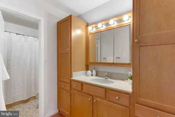 4203 Vicki Ct, Alexandria, Virginia 22312