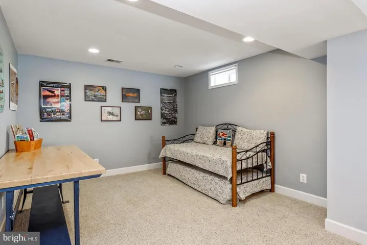 20761 Red Cedar Dr, Leesburg, Virginia 20175