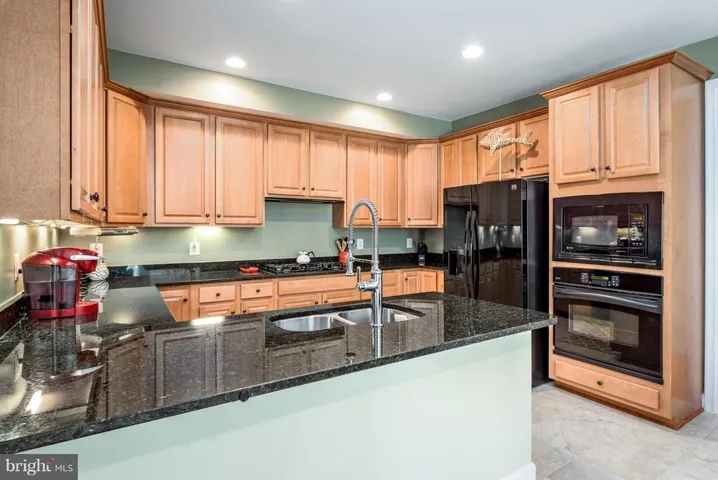 20761 Red Cedar Dr, Leesburg, Virginia 20175