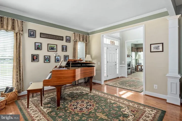 20761 Red Cedar Dr, Leesburg, Virginia 20175