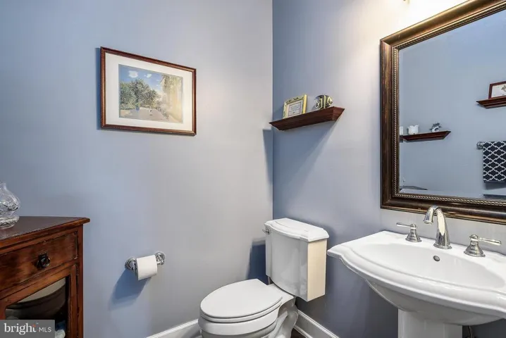 20761 Red Cedar Dr, Leesburg, Virginia 20175