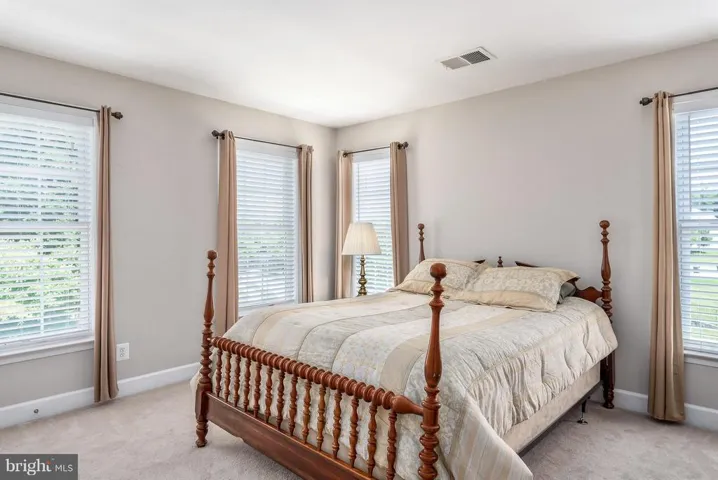 20761 Red Cedar Dr, Leesburg, Virginia 20175