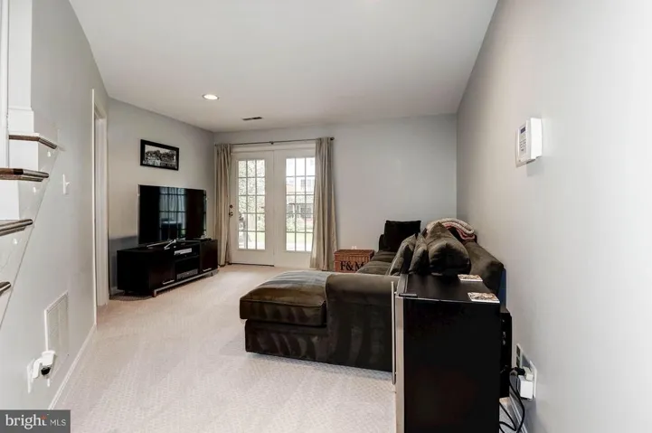 103 Shepherdson Ln Ne, Vienna, Virginia 22180
