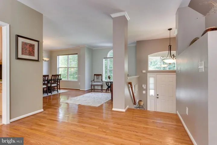 8907 Day Lilly Ct, Fairfax, Virginia 22031