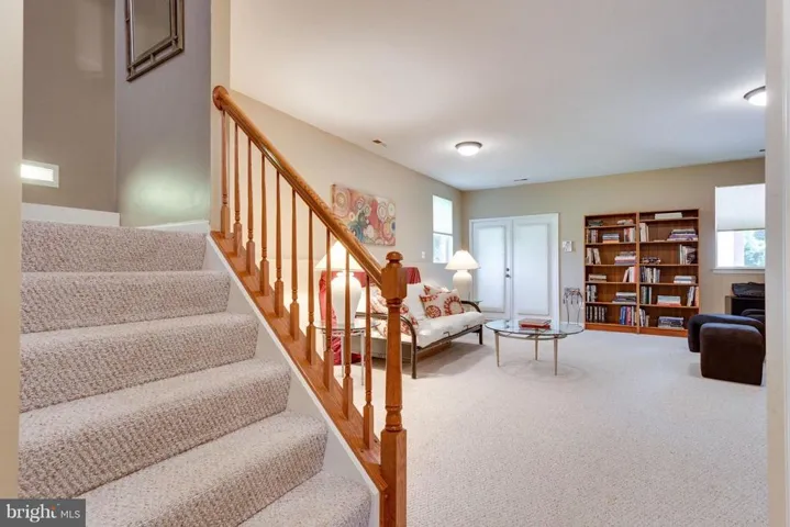 8907 Day Lilly Ct, Fairfax, Virginia 22031