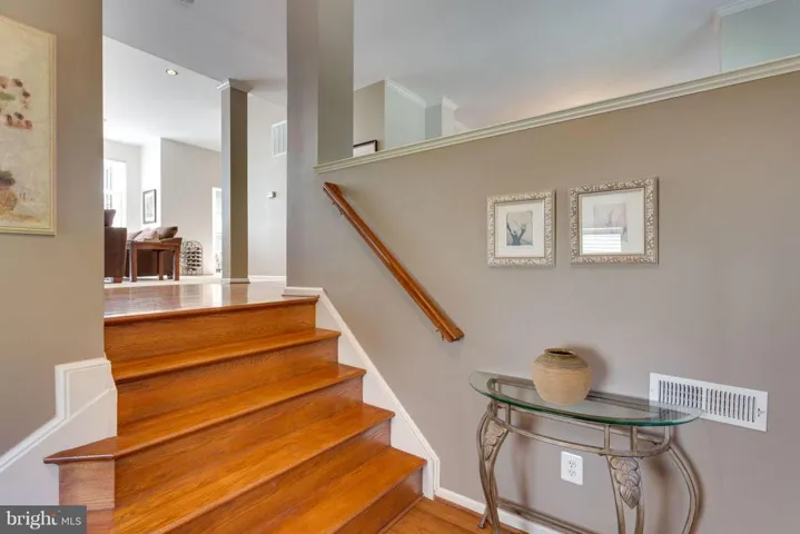 8907 Day Lilly Ct, Fairfax, Virginia 22031