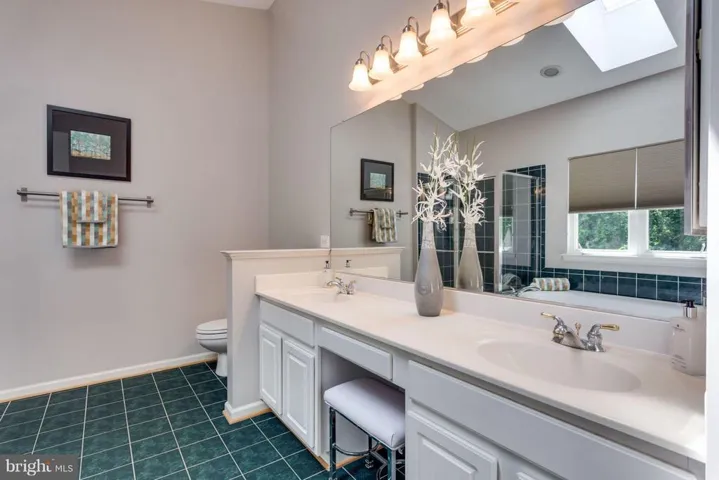 8907 Day Lilly Ct, Fairfax, Virginia 22031