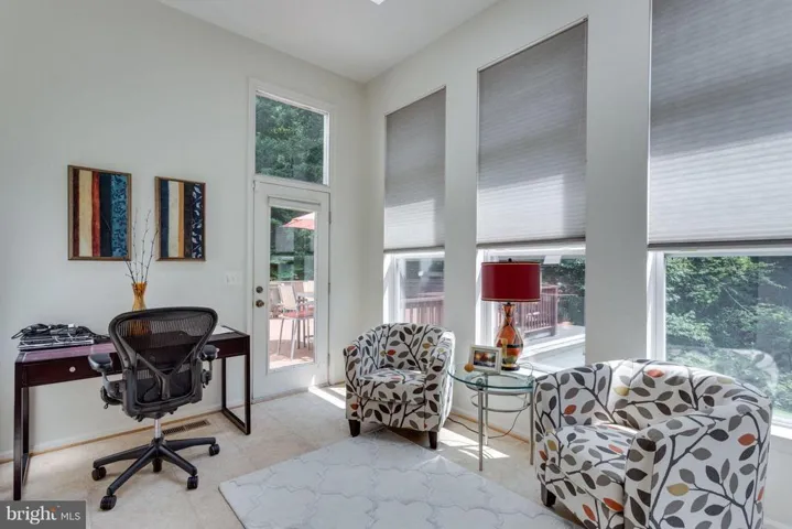 8907 Day Lilly Ct, Fairfax, Virginia 22031