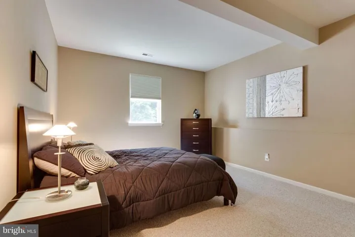8907 Day Lilly Ct, Fairfax, Virginia 22031