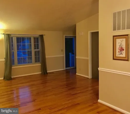 3239 Pauls Ct, Woodbridge, Virginia 22192