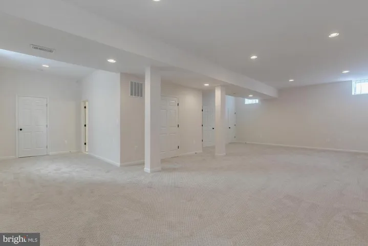 5852 Governors Hill Dr, Alexandria, Virginia 22310