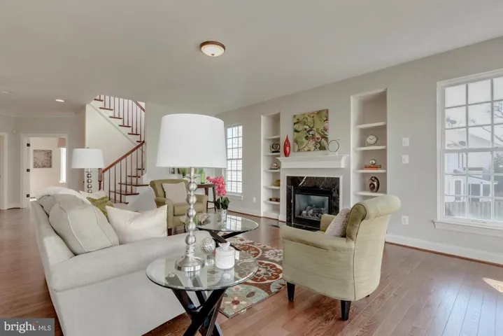 5852 Governors Hill Dr, Alexandria, Virginia 22310