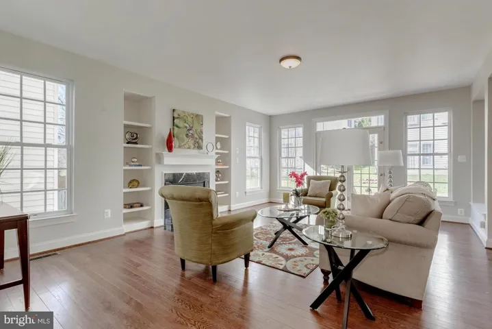 5852 Governors Hill Dr, Alexandria, Virginia 22310