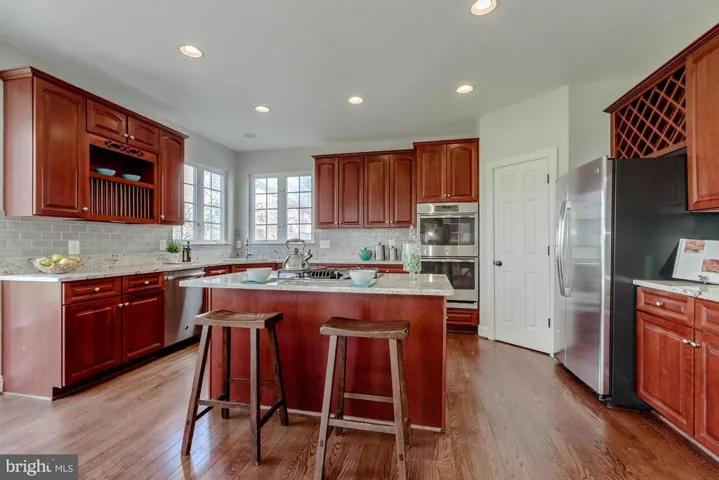 5852 Governors Hill Dr, Alexandria, Virginia 22310