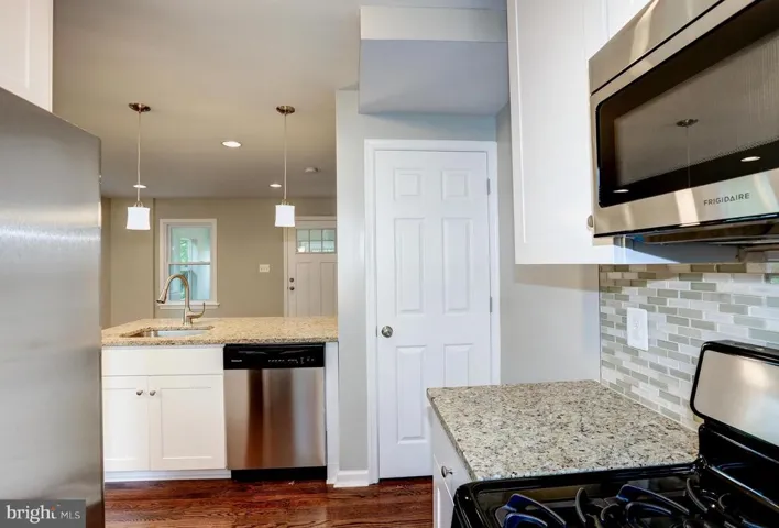 5929 Edgehill Ct, Alexandria, Virginia 22303
