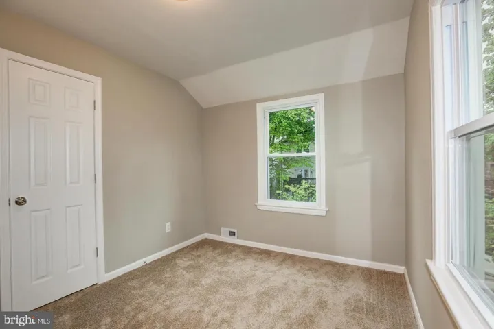 5929 Edgehill Ct, Alexandria, Virginia 22303