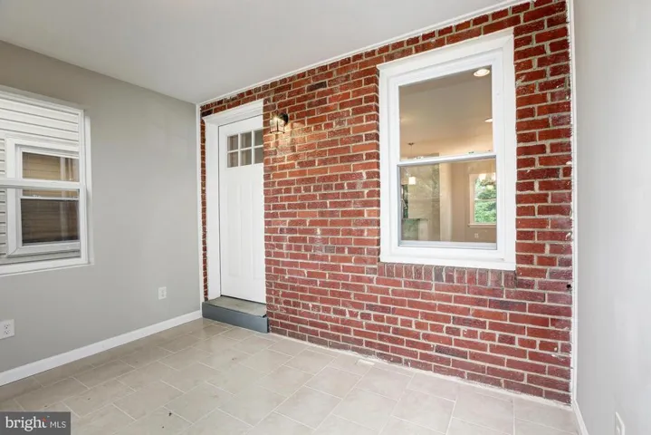 5929 Edgehill Ct, Alexandria, Virginia 22303