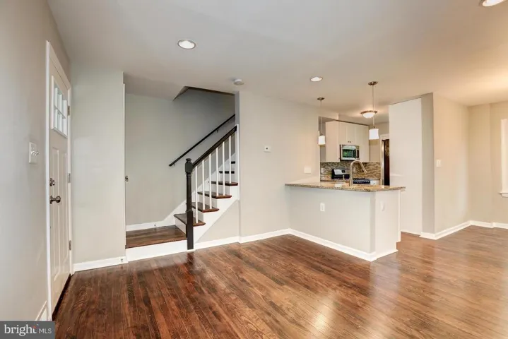 5929 Edgehill Ct, Alexandria, Virginia 22303