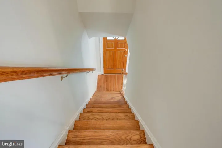 2321 Glendale Ter, Alexandria, Virginia 22303