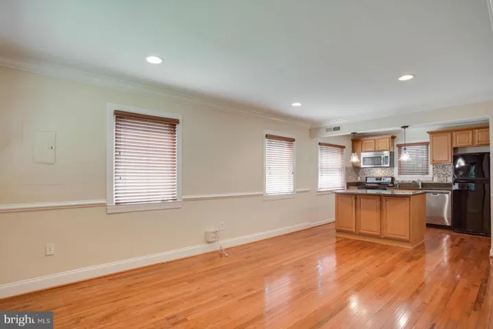 2321 Glendale Ter, Alexandria, Virginia 22303