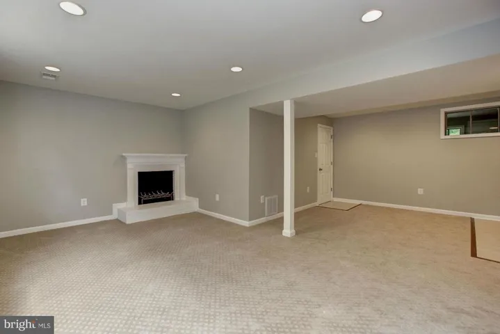257 Lawyers Rd Nw, Vienna, Virginia 22180