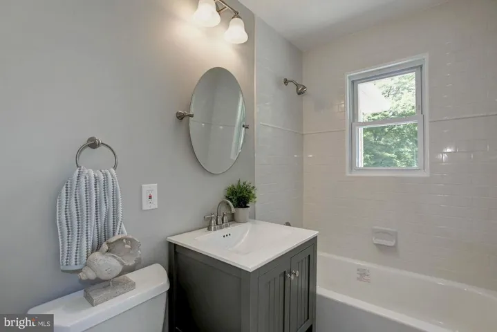 257 Lawyers Rd Nw, Vienna, Virginia 22180